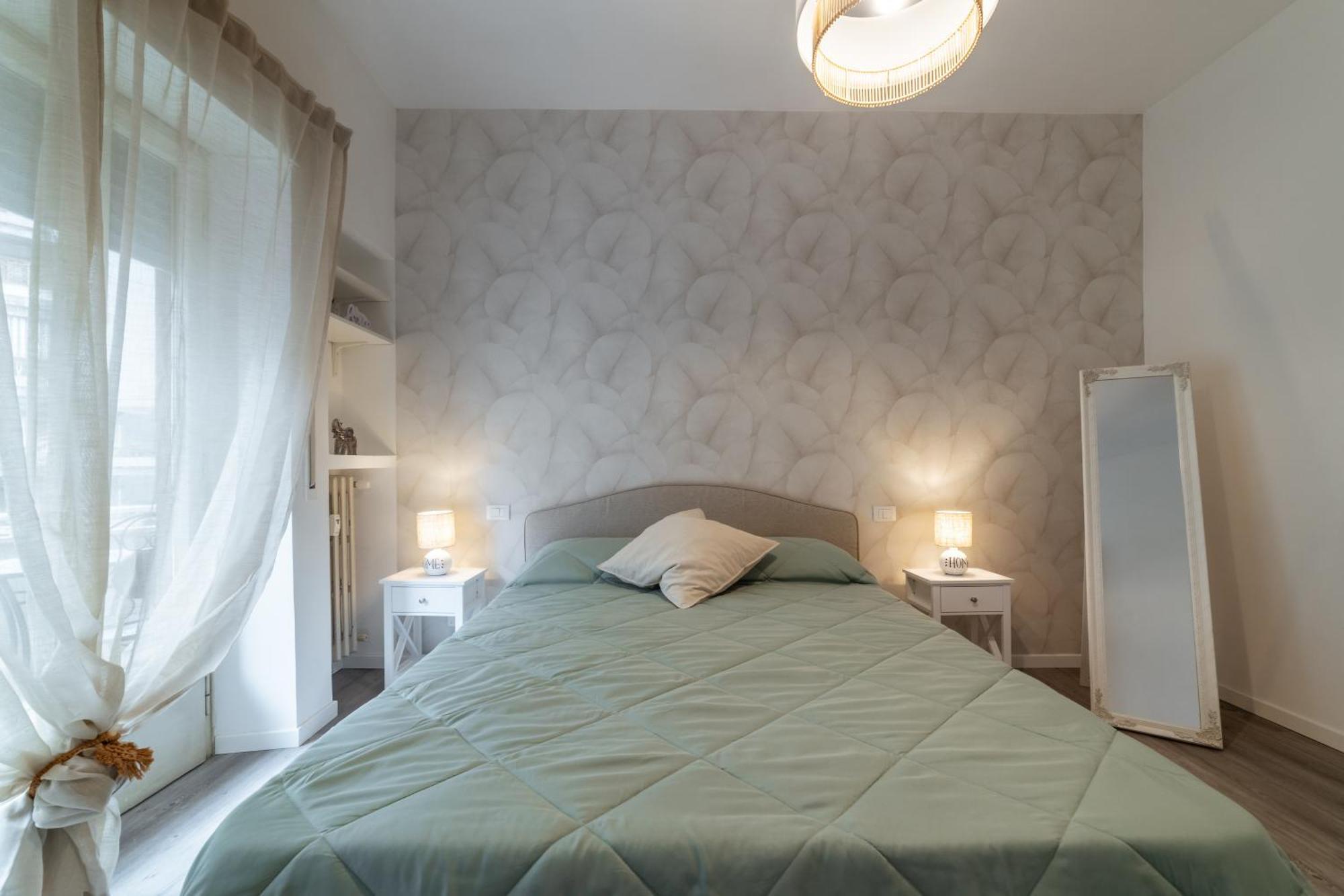 Apartment Vatican Shabby Double Bedrooms
