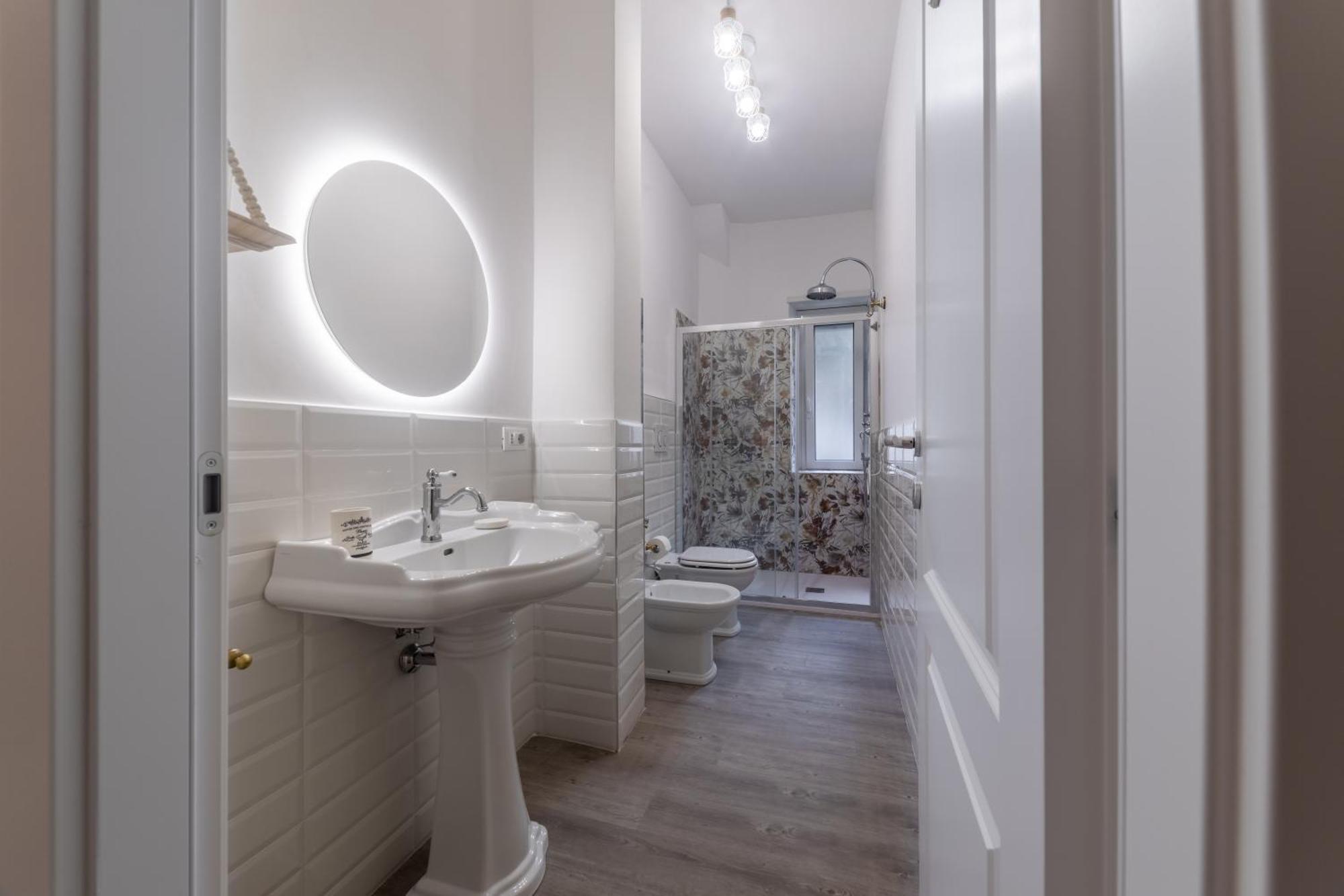 Vatican Shabby Double Bedrooms *