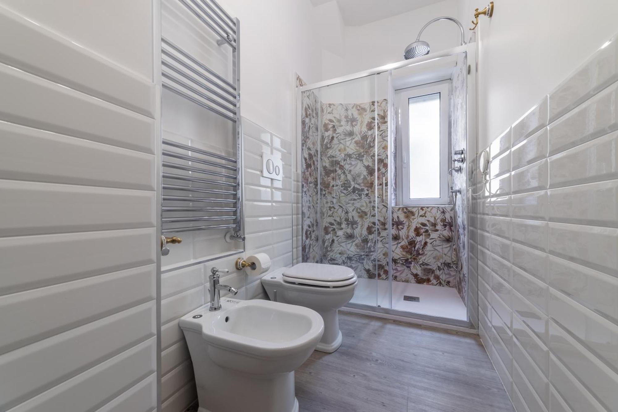 Vatican Shabby Double Bedrooms * Rom