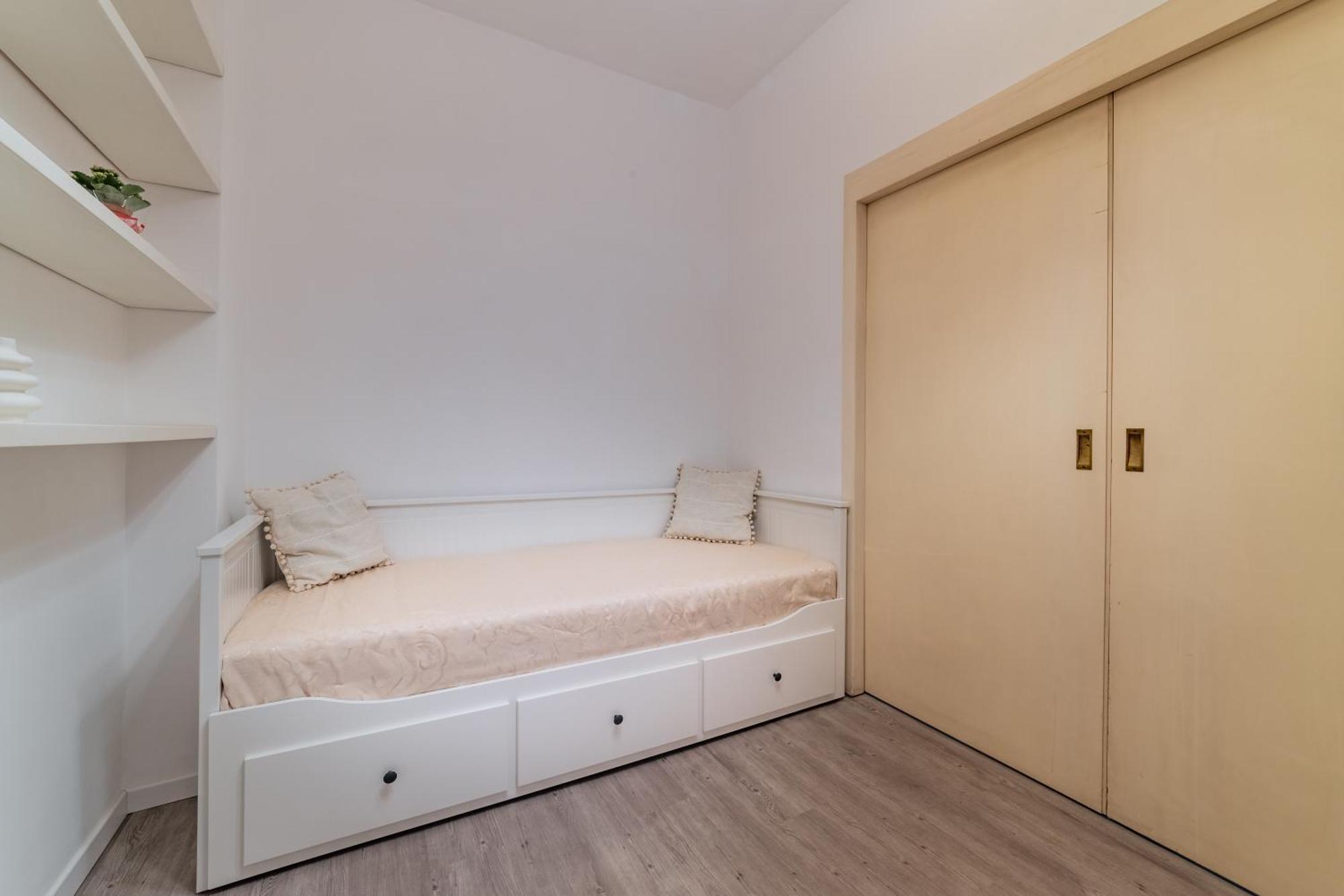 Vatican Shabby Double Bedrooms Apartment
